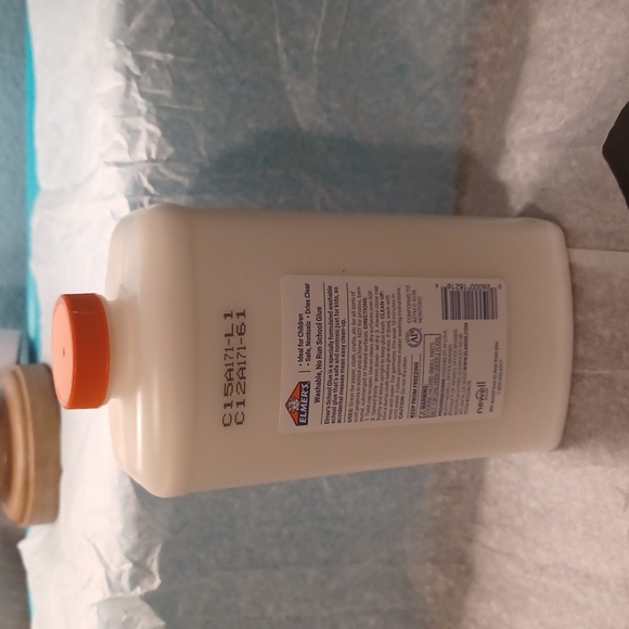 Elmer's glue - Picture 2 of 3